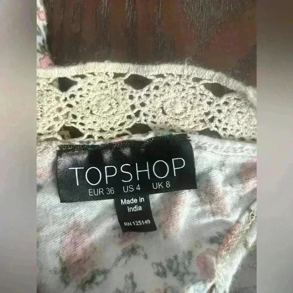 TOPSHOP Floral Sundress Crochet Trim Dress Size 4 EUC - Picture 5 of 5